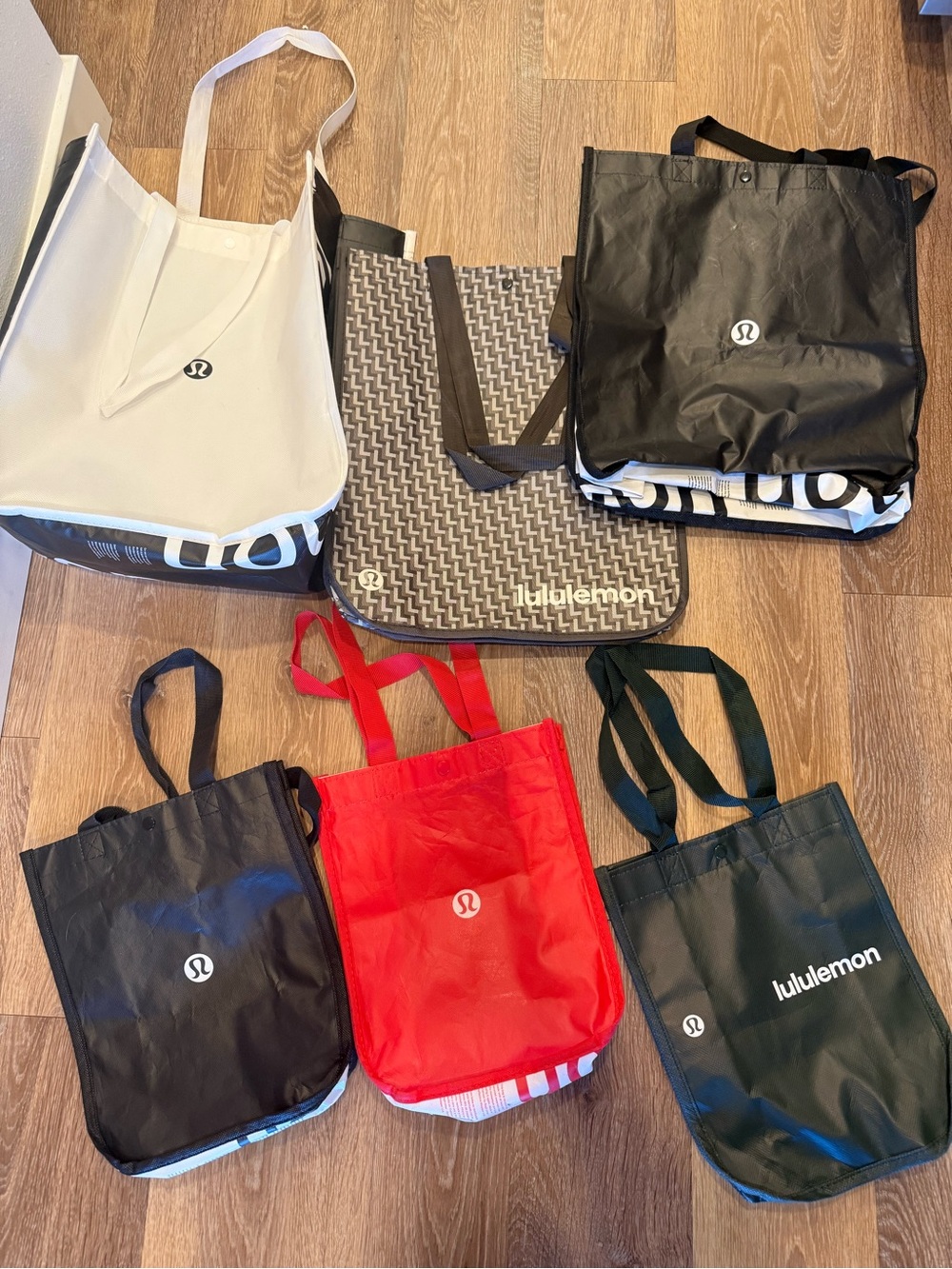 lululemon athletica Tote Bag Lot – Black, White, Red, Gray, Green